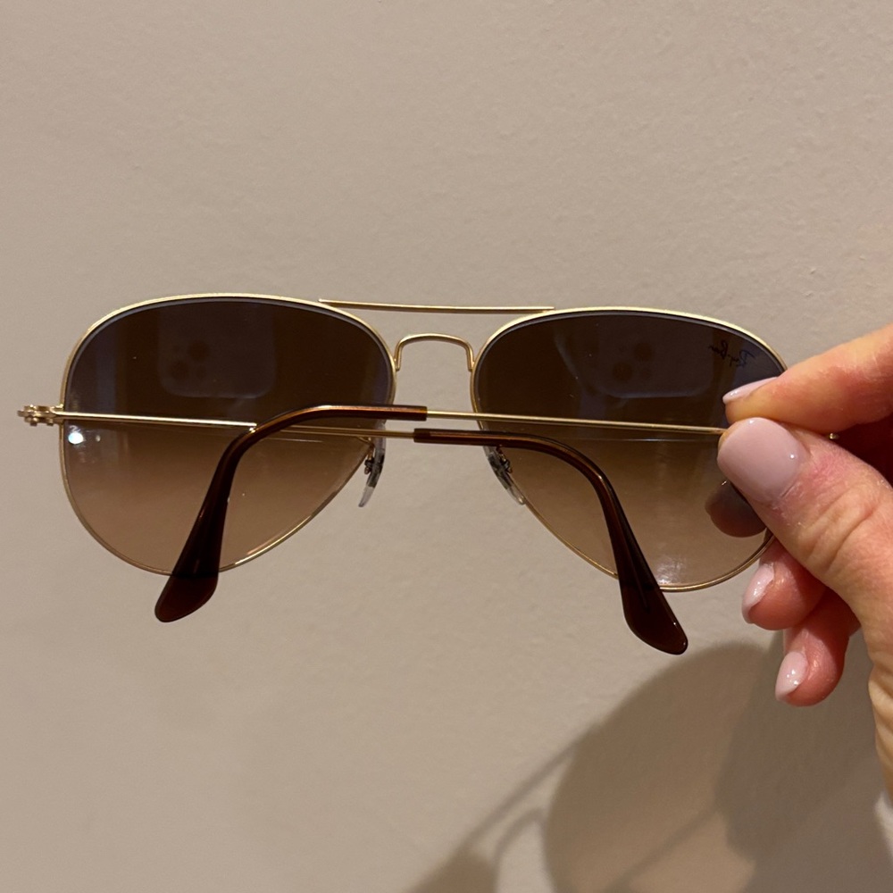 Ray-Ban aviator sunglasses - Gold Frame with Brown Lenses - Picture 2 of 3